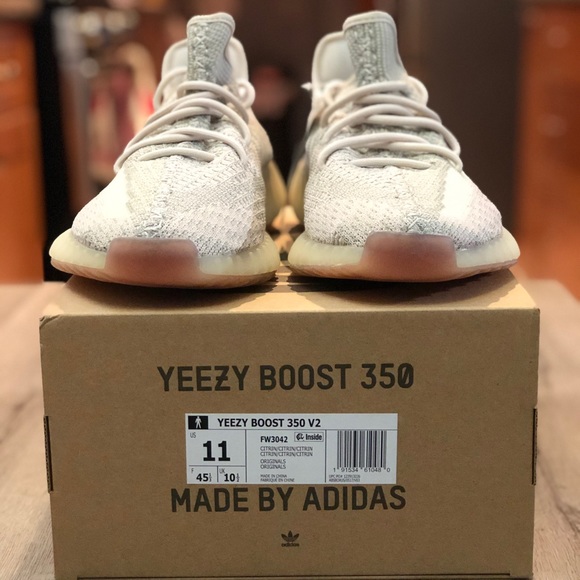 🛑SOLD🛑 Yeezy Boost 350 V2 Citrin Non Reflective - Picture 2 of 11
